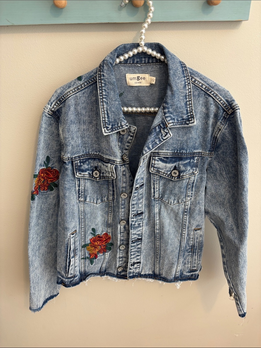 Umgee Distressed Light Blue Denim Jacket with Floral Embroidery Size large